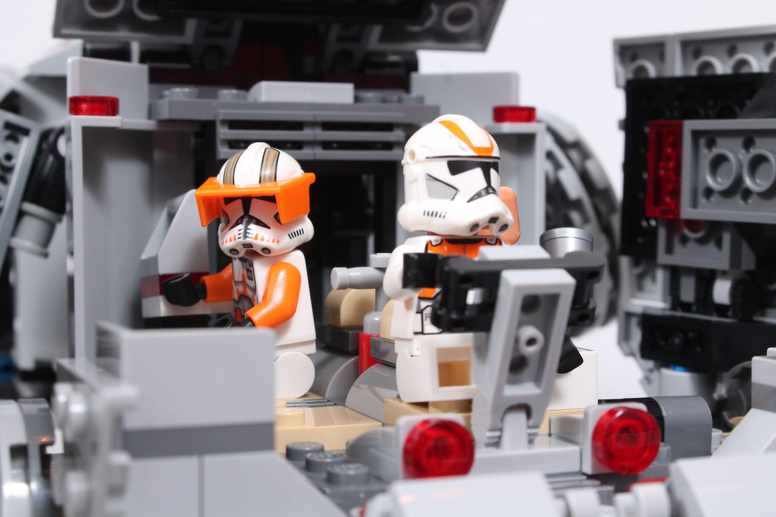 LEGO Star Wars 75337 AT TE Walker re review 10 scaled