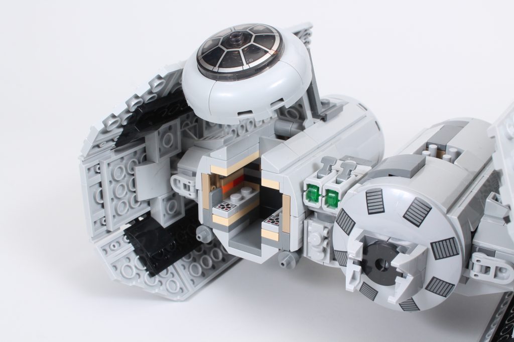 LEGO Star Wars 75347 TIE Bomber review 6