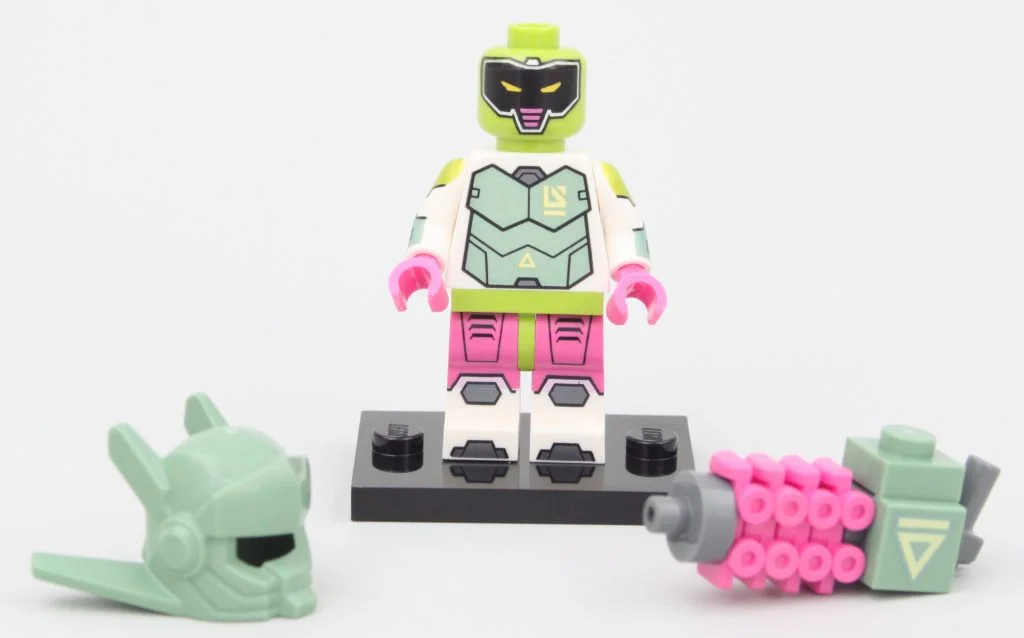 LEGO Collectible Minifigures 71037 Series 24 review Robot Warrior 7