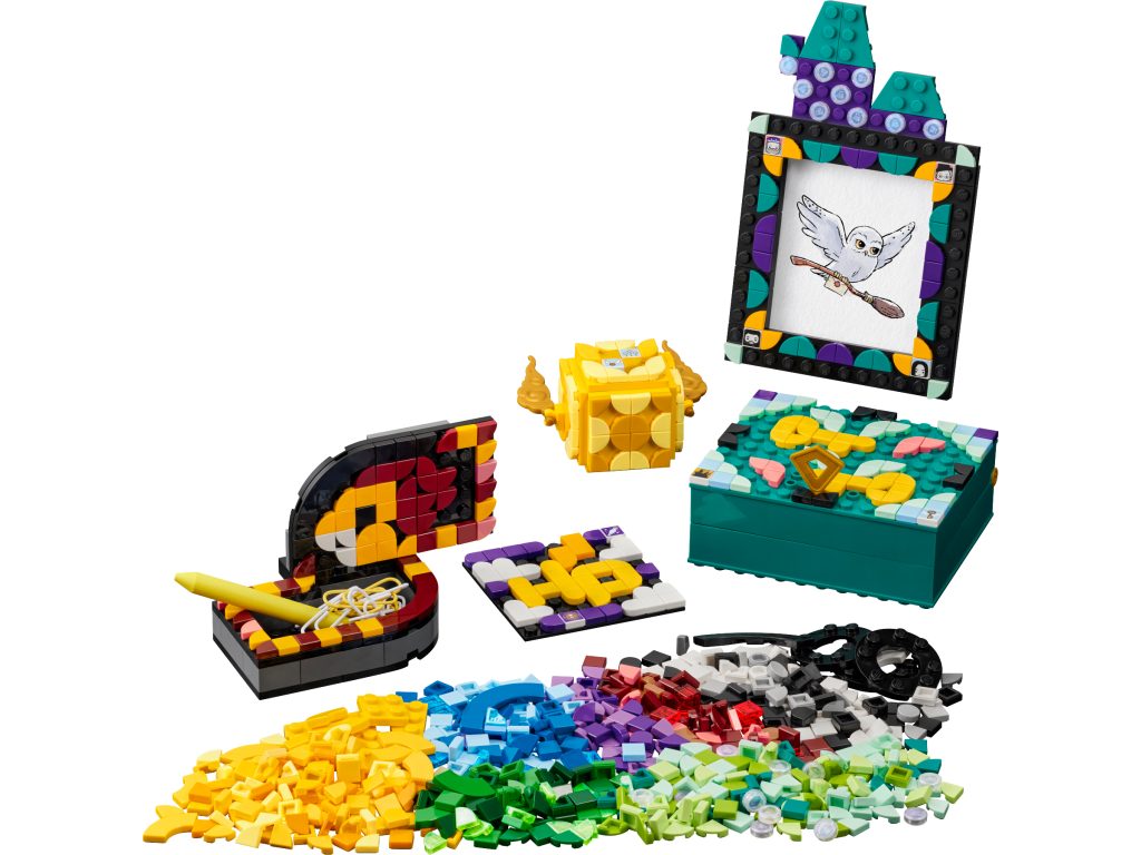 LEGO Harry Potter DOTS 41811 Hogwarts Desktop Kit 3