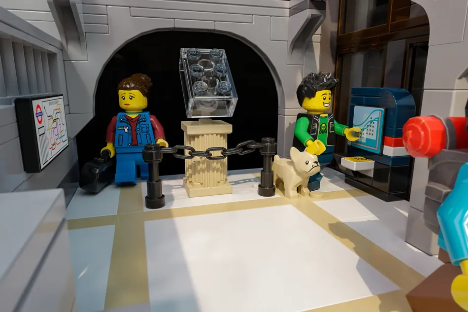 Modular London Underground rolls into LEGO Ideas review