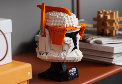 WATCH: LEGO Commander Cody Helmet speed review
