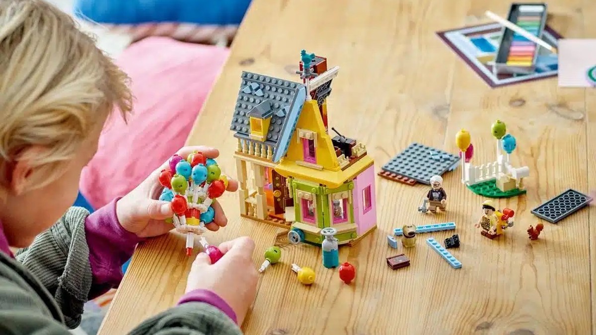 WATCH: The LEGO Disney Pixar Up set will have you in tears