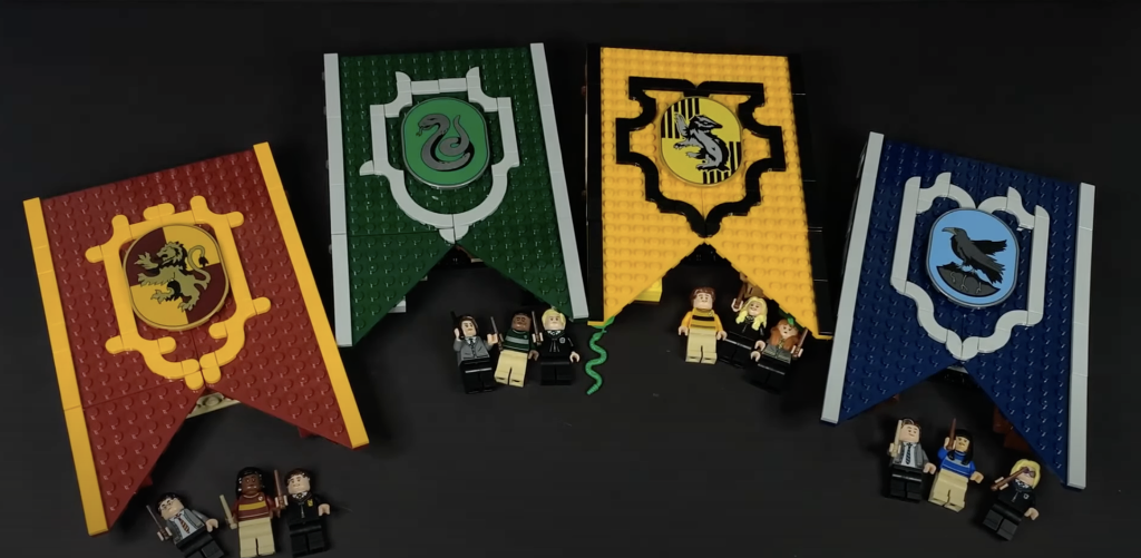 LEGO - Harry Potter - Estandarte da Casa Ravenclaw e Mini Figuras LEGO Harry Potter, LEGO HARRY POTTER