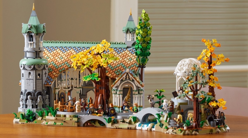 LEGO Icons 10316 The Lord of the Rings Rivendell lifestyle table