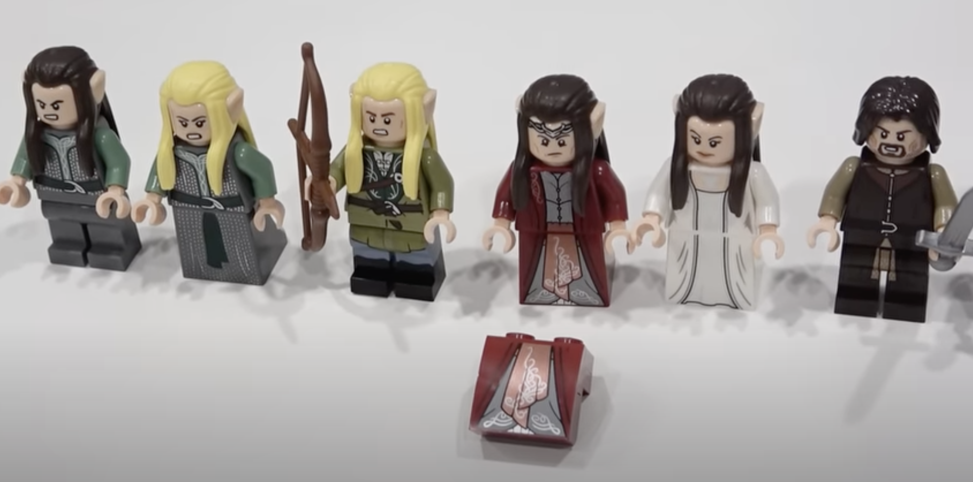 LEGO Icons 10316 The Lord of the Rings Rivendell minifigures Bricksie
