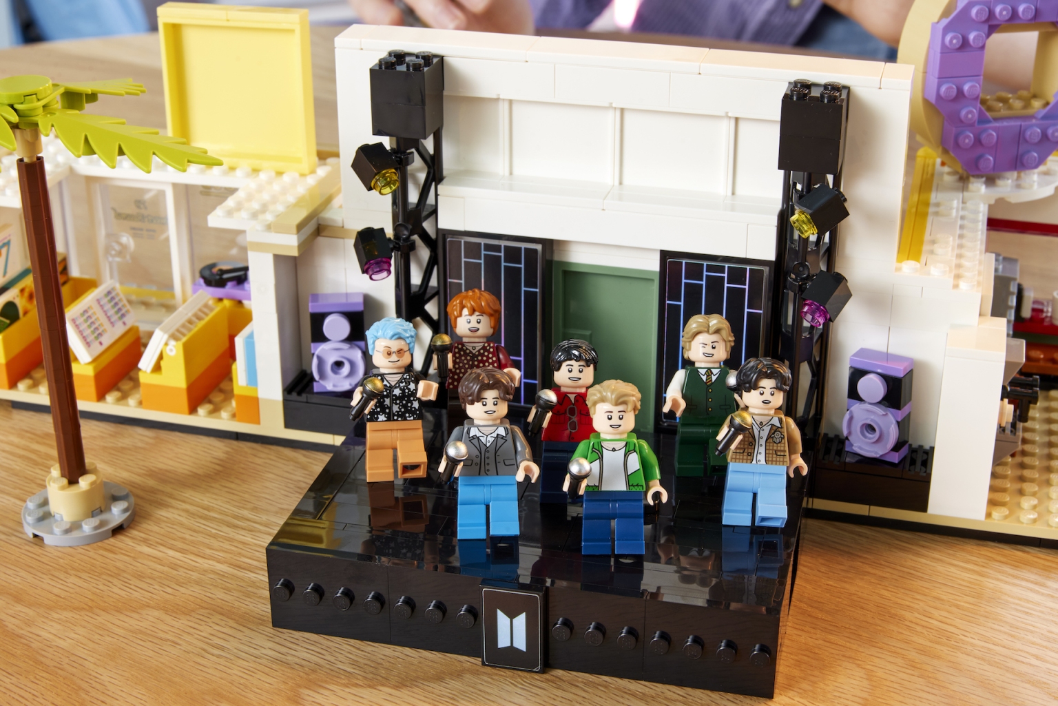 BTS návod na ovládnutie sveta (a zvečnenie LEGO)