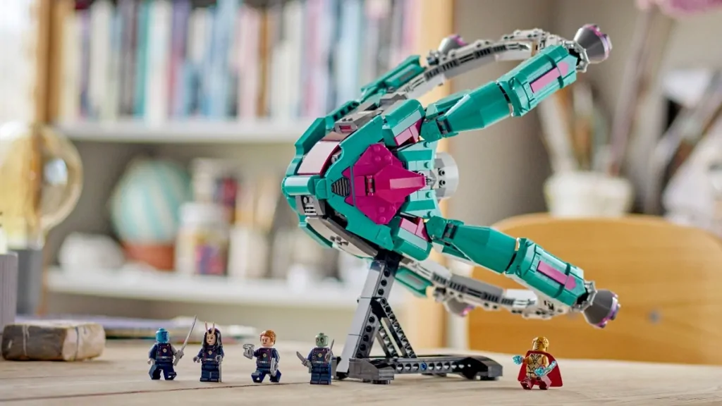 LEGO Marvel 76255 The New Guardians Ship featured 1