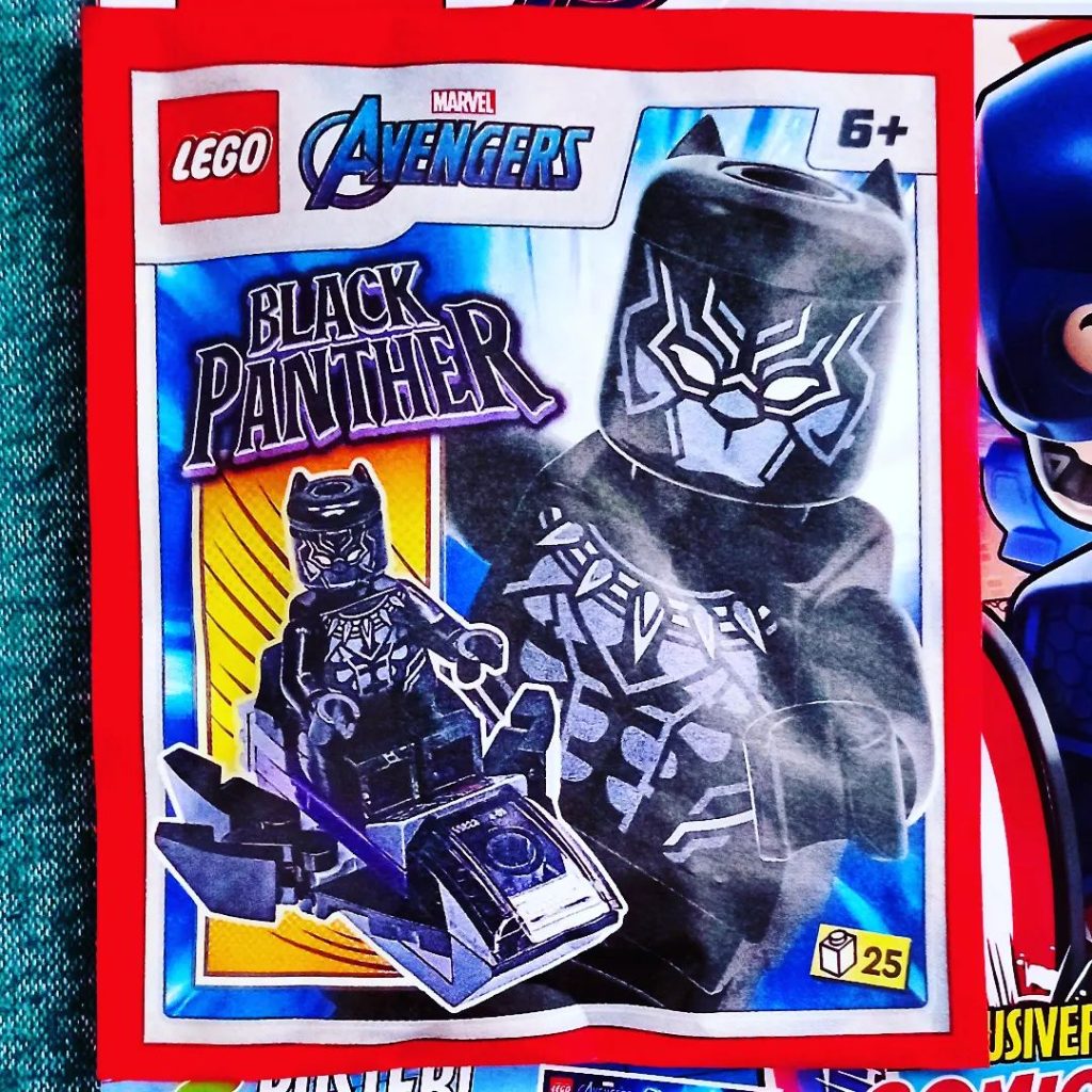 LEGO Marvel magazine gift black panther