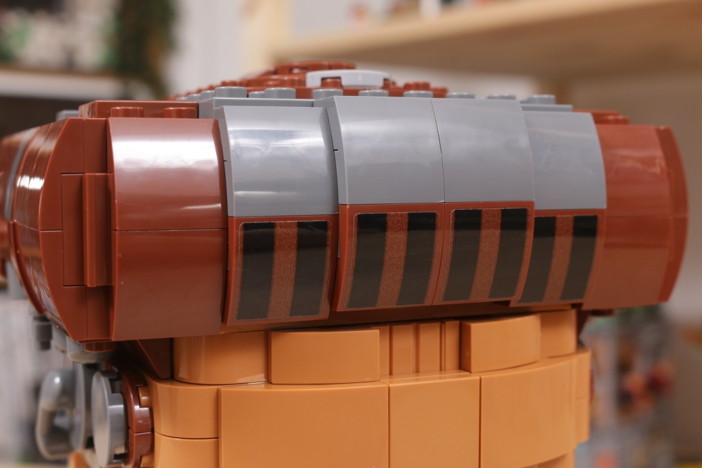 LEGO Star Wars 75351 Princess Leia Boushh Helmet review 17