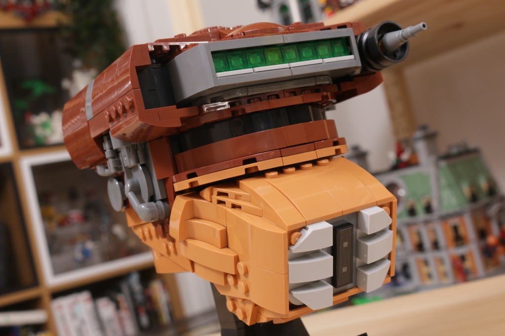 LEGO Star Wars 75351 Princess Leia Boushh Helmet review 20