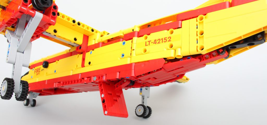 LEGO Technic 42152 Firefighter Aircraft review 13