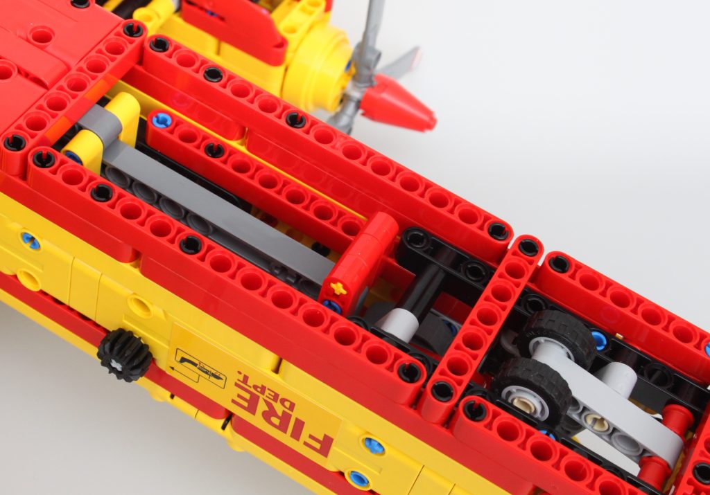 LEGO Technic 42152 Firefighter Aircraft review 28