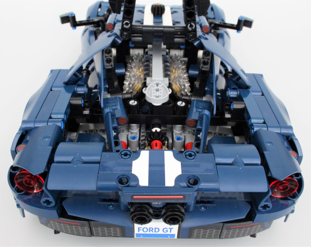 LEGO Technic 42154 2022 Ford GT review 16