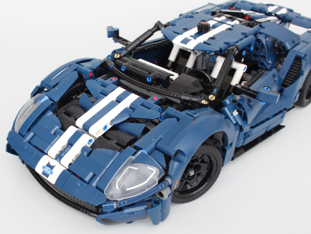 LEGO Technic 42154 2022 Ford GT review 8