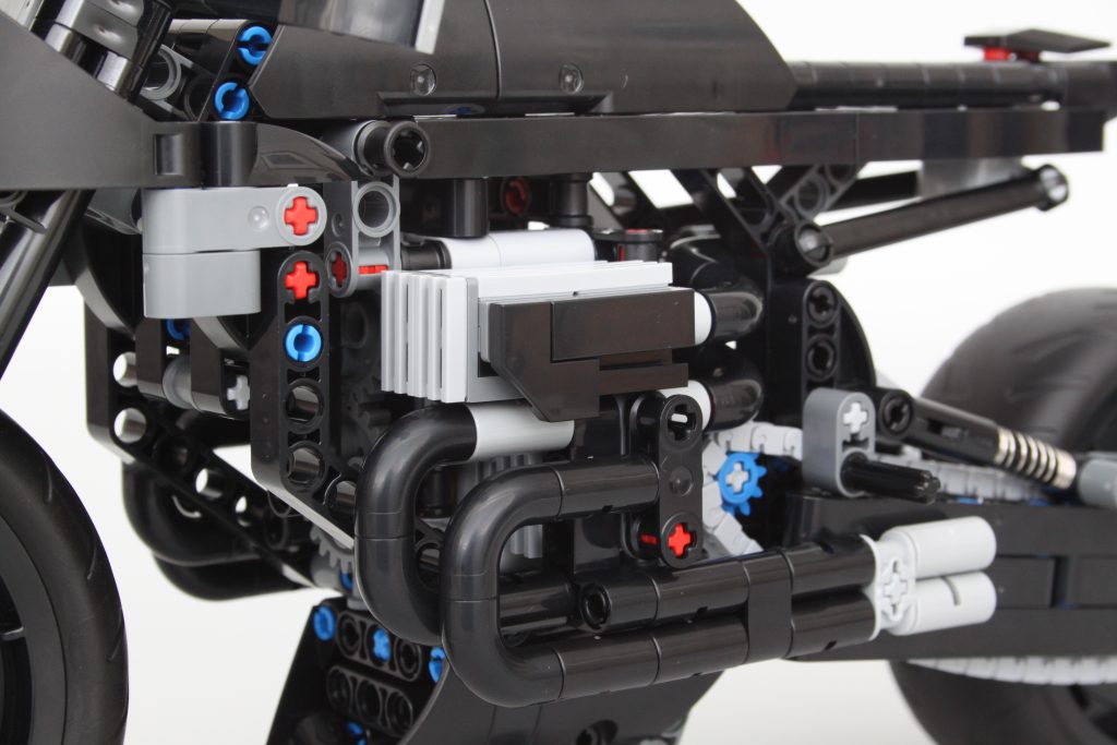 LEGO Technic 42155 The Batman Batcycle review 11