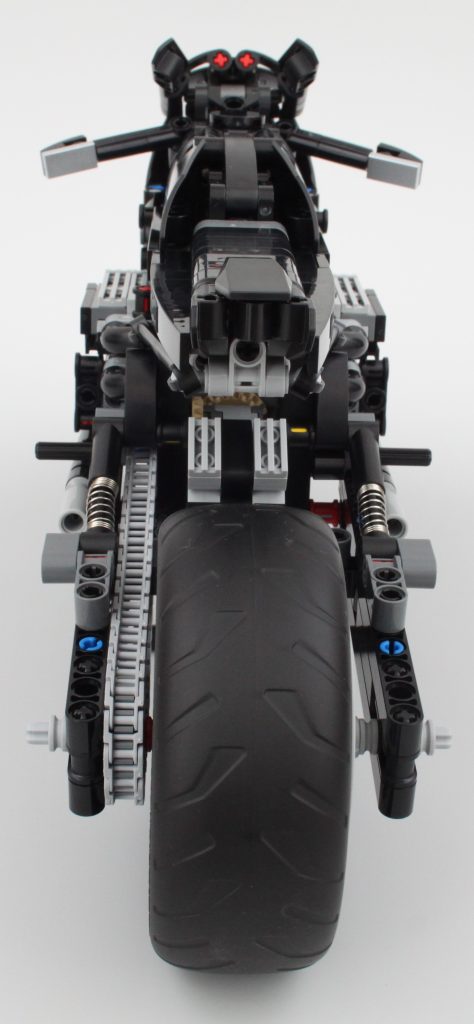 LEGO Technic 42155 The Batman Batcycle review 6