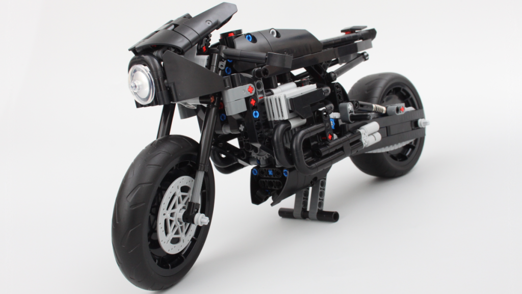 LEGO Technic 42155 Il batman Recensione di Batcycle in primo piano