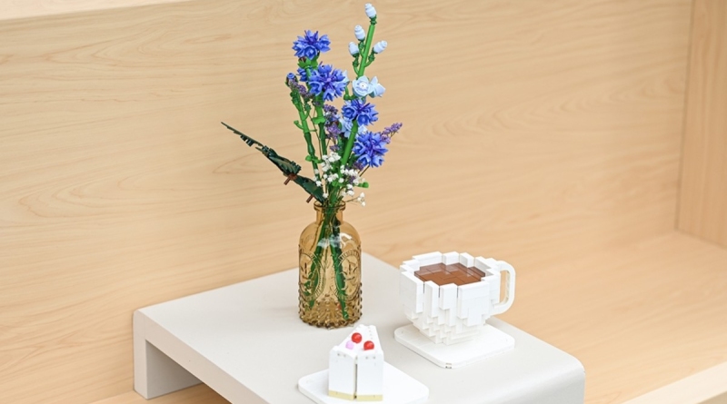 LEGO botanical collection cafe featured