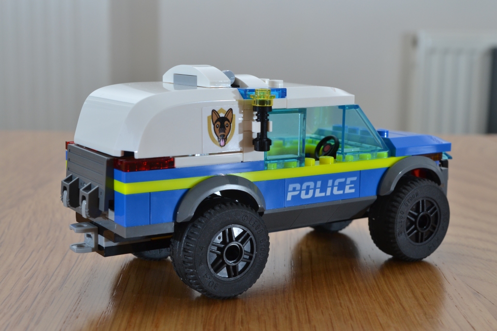 LEGO City 60369 Mobile Police Dog Training 10