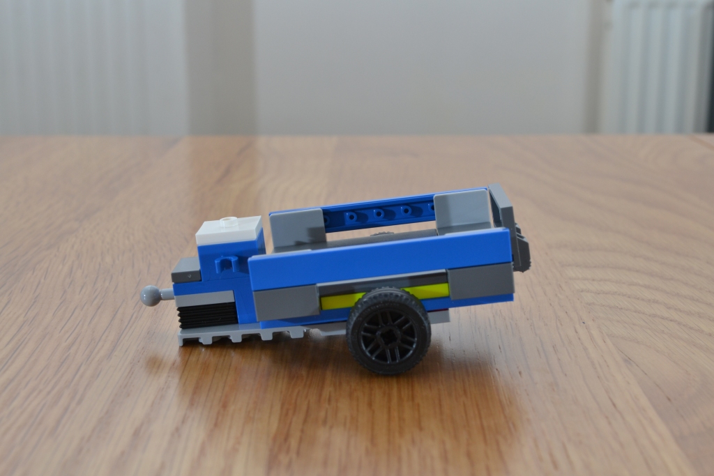 LEGO City 60369 Mobile Police Dog Training 15
