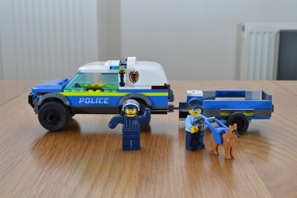 LEGO City 60369 Mobile Police Dog Training 2