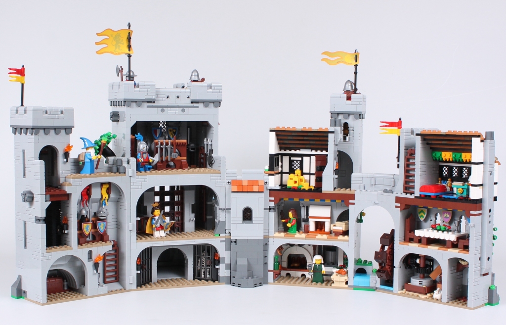 LEGO Icons 10305 Lion Knights Castle critique 13