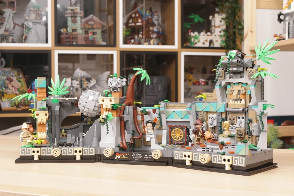 LEGO Indiana Jones 77015 Temple of the Golden Idol review 2