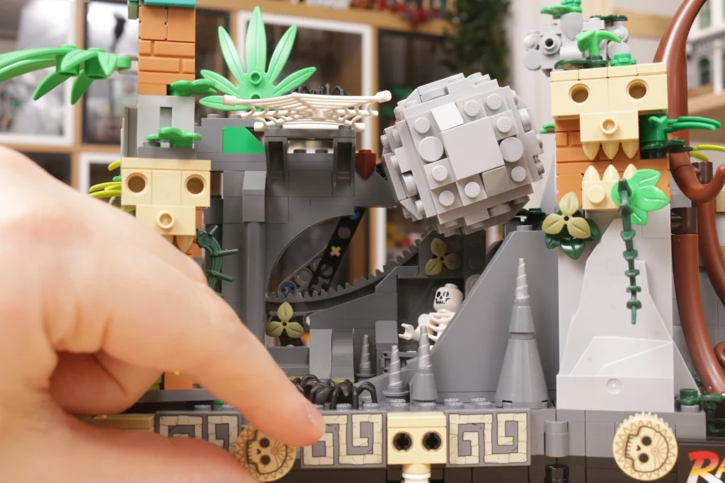LEGO Indiana Jones 77015 Temple of the Golden Idol review 22