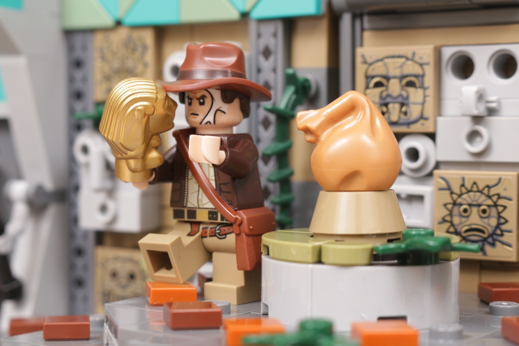LEGO Indiana Jones 77015 Temple of the Golden Idol review 43