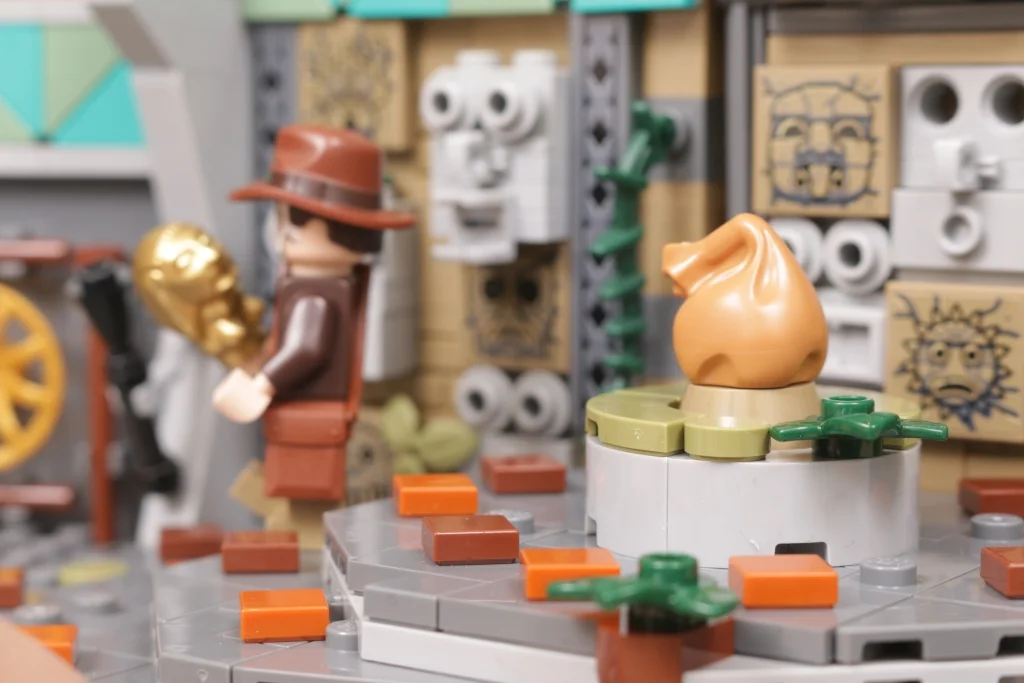LEGO Indiana Jones 77015 Temple of the Golden Idol review 44