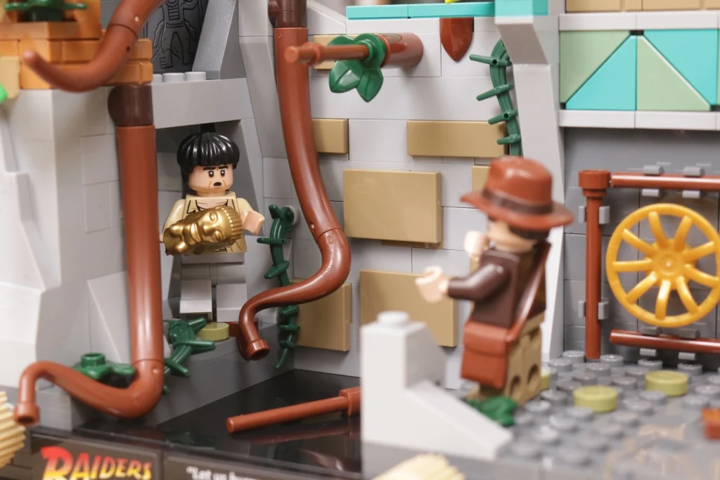 LEGO Indiana Jones 77015 Temple of the Golden Idol review 46