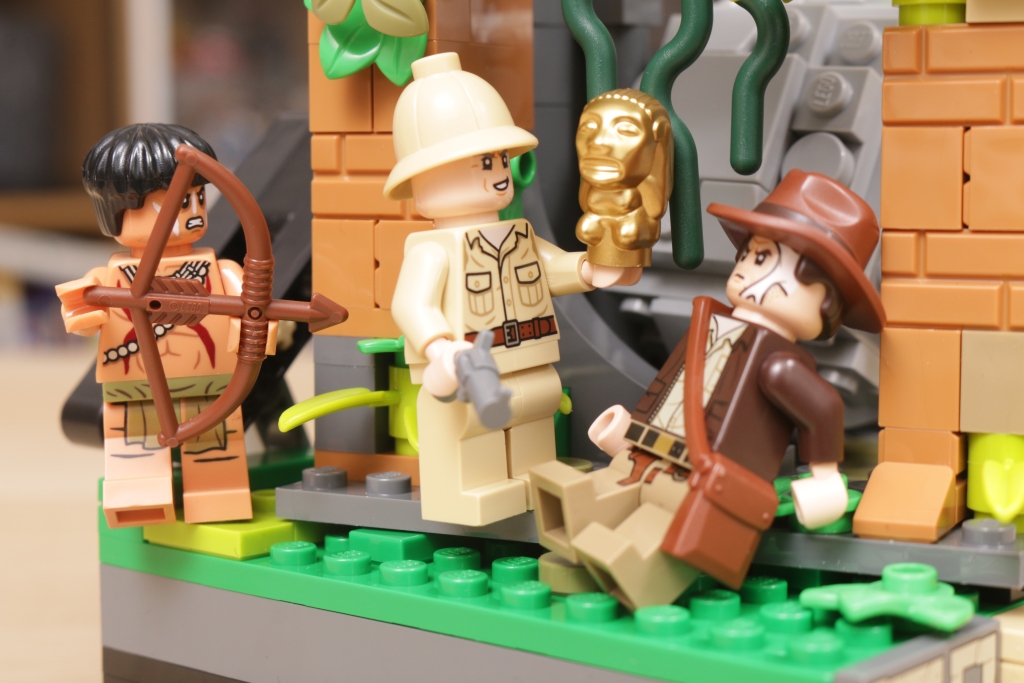 LEGO Indiana Jones 77015 Temple of the Golden Idol review 49