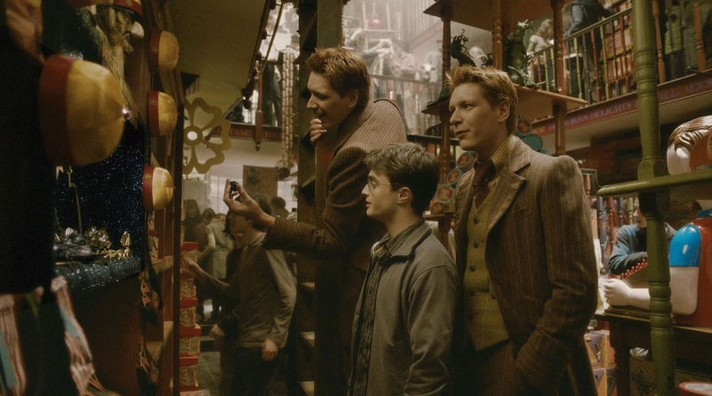 Fred George and Harry at Weasleys Wizard Wheezes