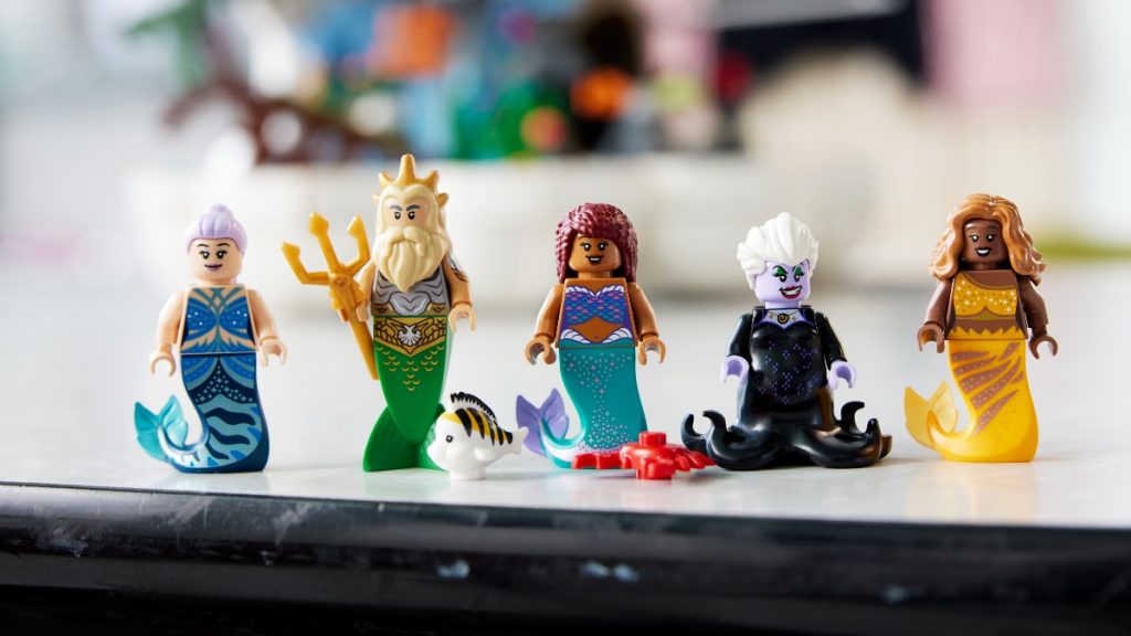 LEGO Disney 43225 Little Mermaid Royal Clamshell lifestyle featured minifigures 1024x576