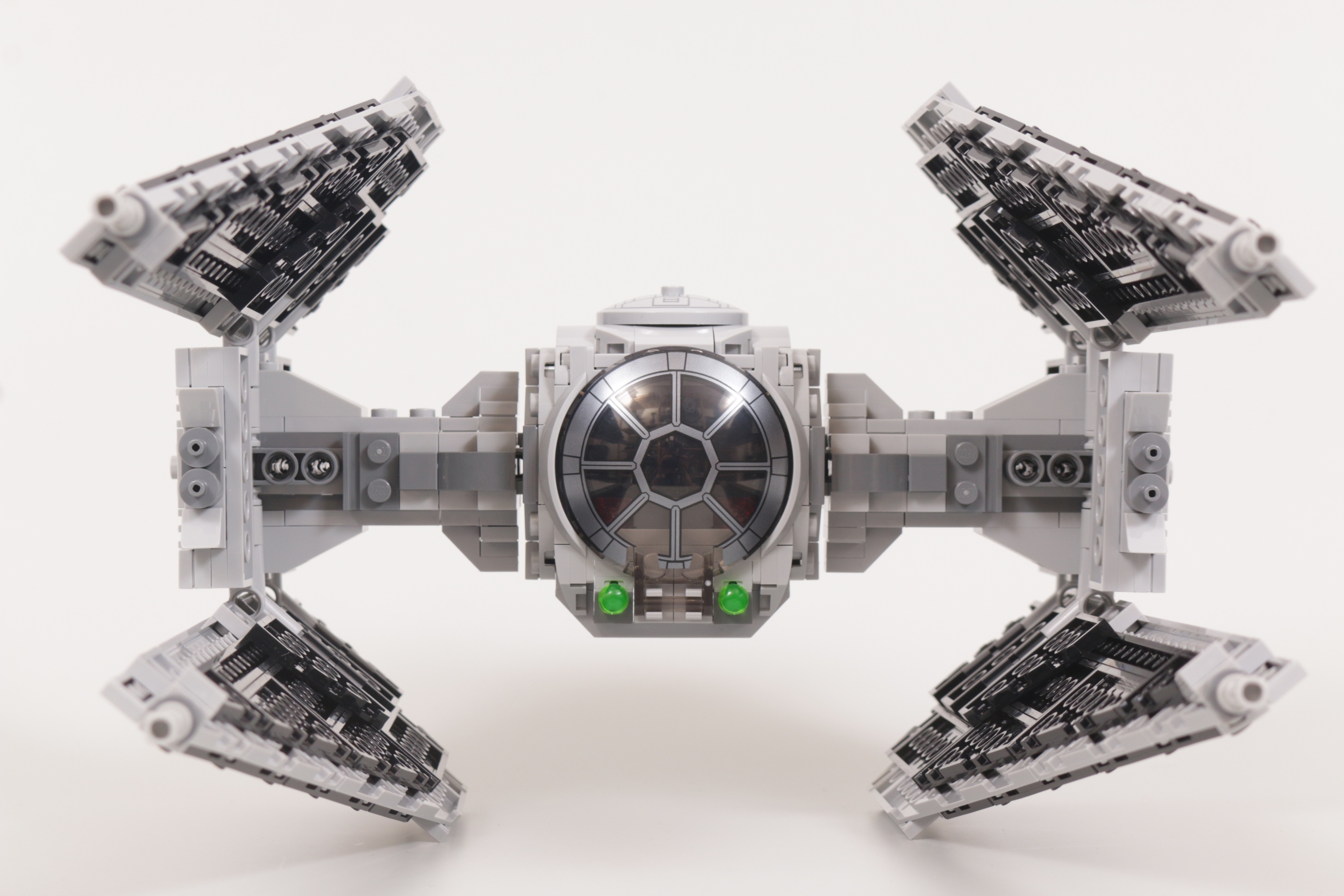 LEGO Star Wars 75348 Mandalorian Fang Fighter vs. TIE Interceptor review 18 scaled