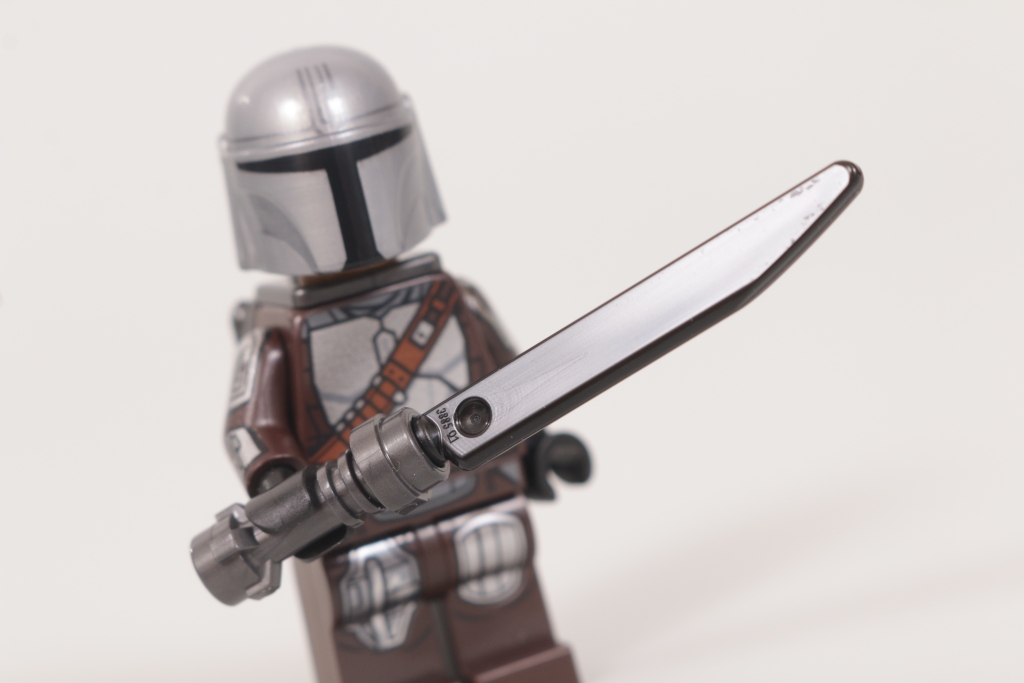 LEGO Star Wars 75348 Mandalorian Fang Fighter vs. TIE Interceptor review 39 1024x683