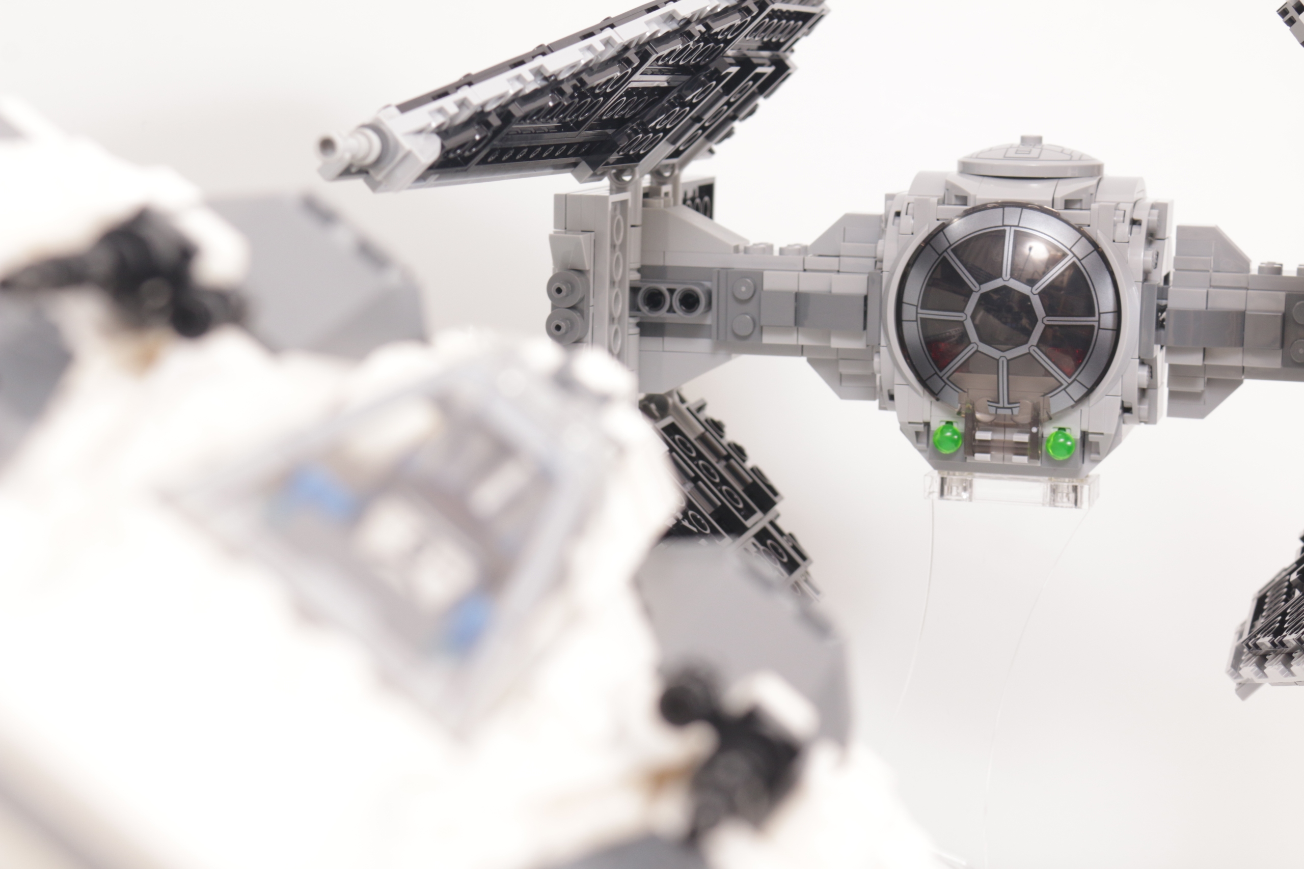 LEGO Star Wars 75348 Mandalorian Fang Fighter vs. TIE Interceptor review 8 scaled