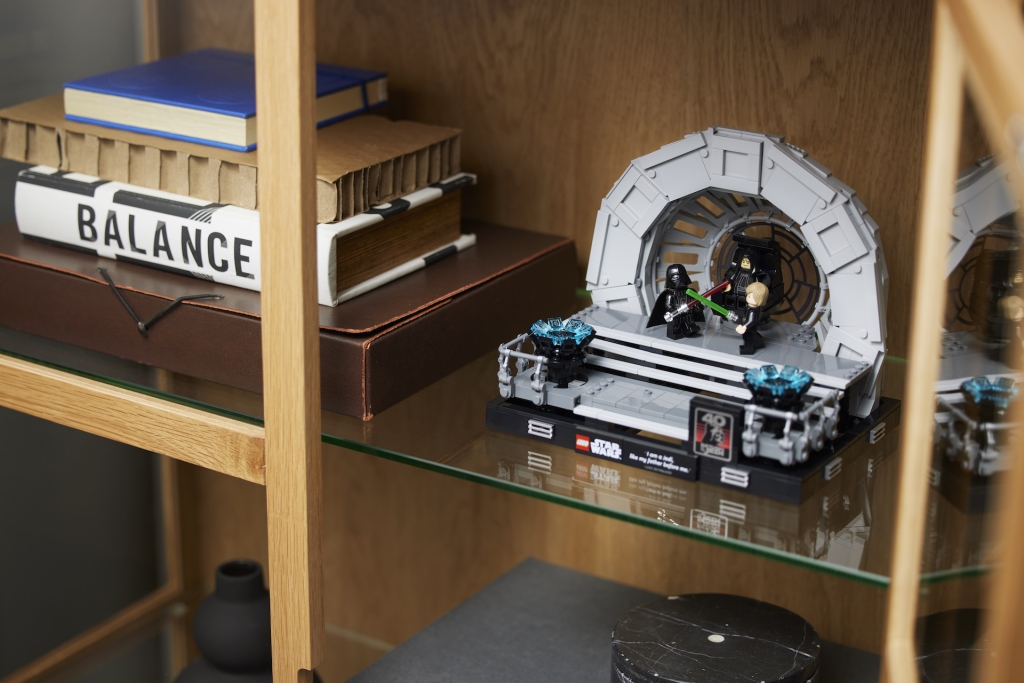 LEGO Star Wars 75352 Emperors Throne Room 9 1024x683