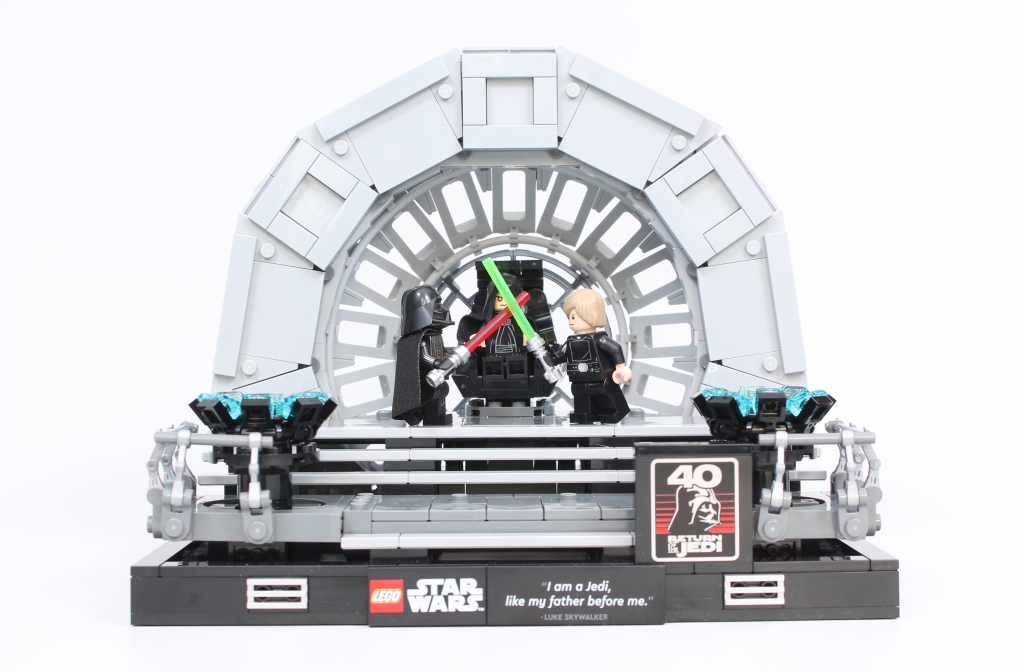 LEGO Star Wars 75352 Emperors Throne Room Diorama review 1