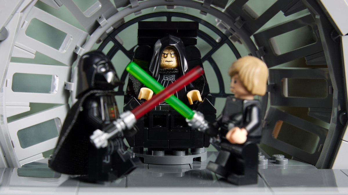 Lego Star Wars Emperor's Throne Room Diorama Release Date