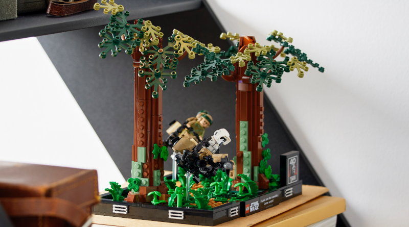 LEGO Star Wars 75353 Endor Speeder Chase Diorama lifestyle featured 2