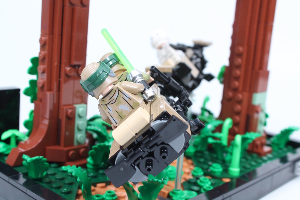 LEGO Star Wars 75353 Endor Speeder Chase Diorama examen 12
