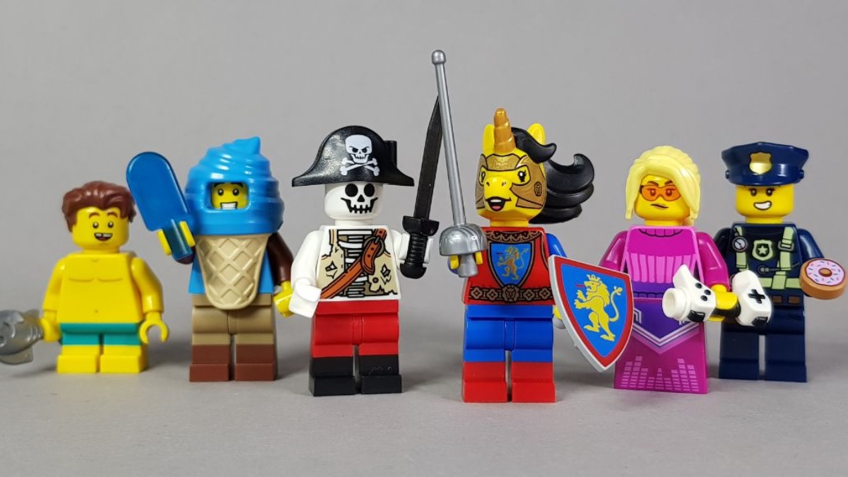 New LEGO Store minifigures: skeleton pirate, unicorn knight