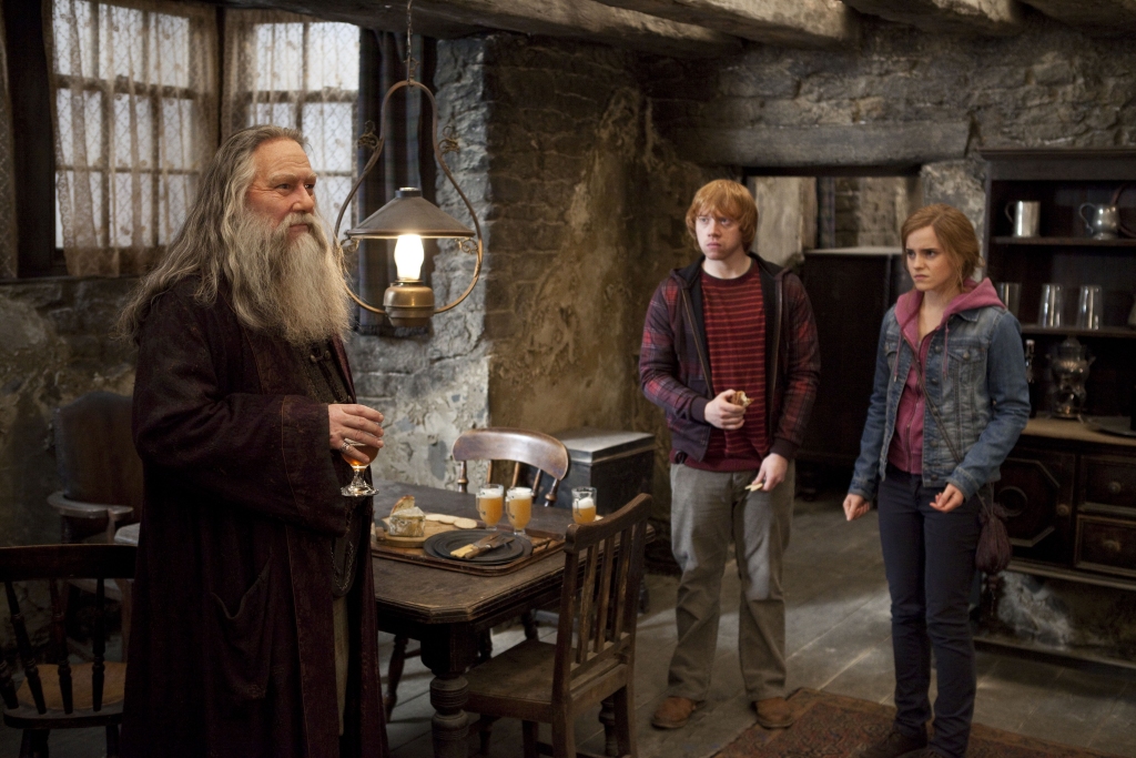 aberforth dumbledore harry potter 1024x683