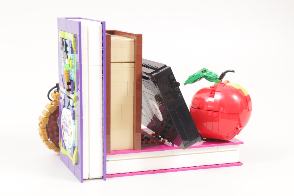 LEGO Disney 100 43227 Villain Icons review and gallery