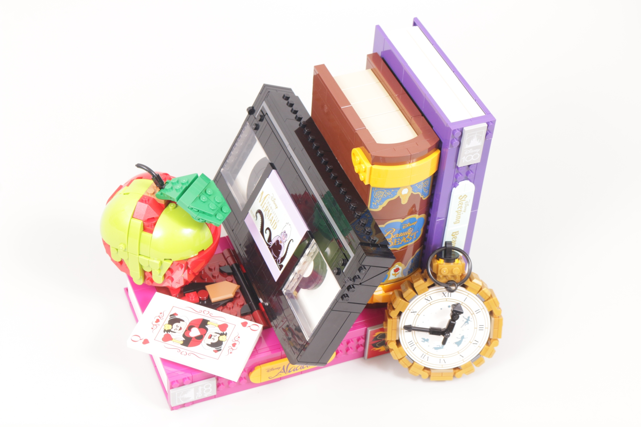 LEGO Disney 100 43227 Villain Icons review and gallery