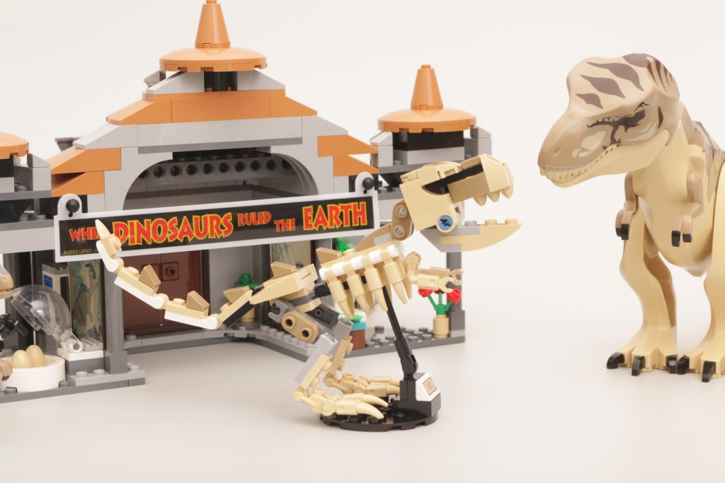 LEGO Jurassic World Dinosaur Fossils: T. rex Skull, 76964