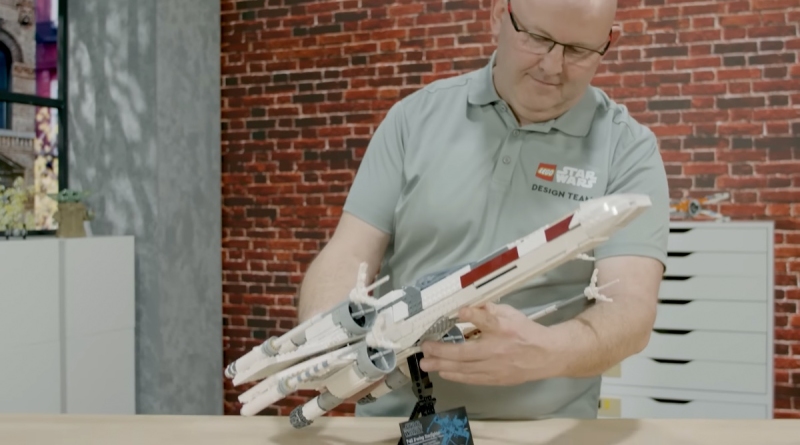 LEGO Star Wars 75355 Video del progettista di X wing Starfighter in primo piano