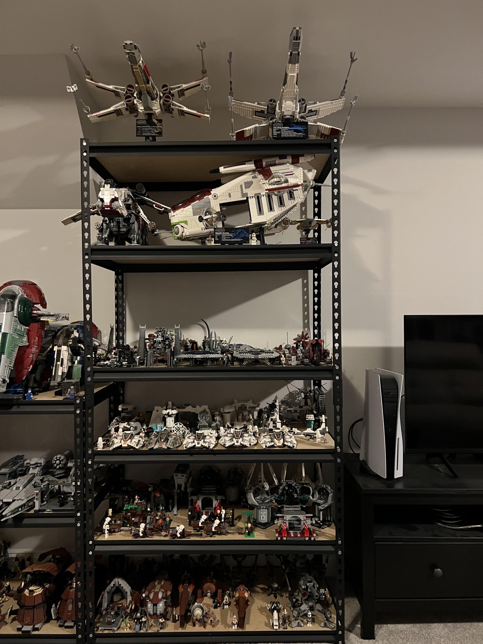 This is what a complete LEGO Star Wars collection looks like
